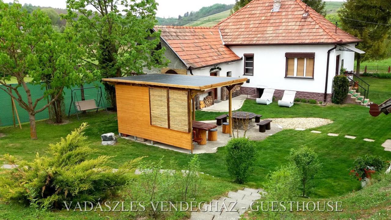 Vadaszles Vendeghaz Bukkszentmarton Экстерьер фото